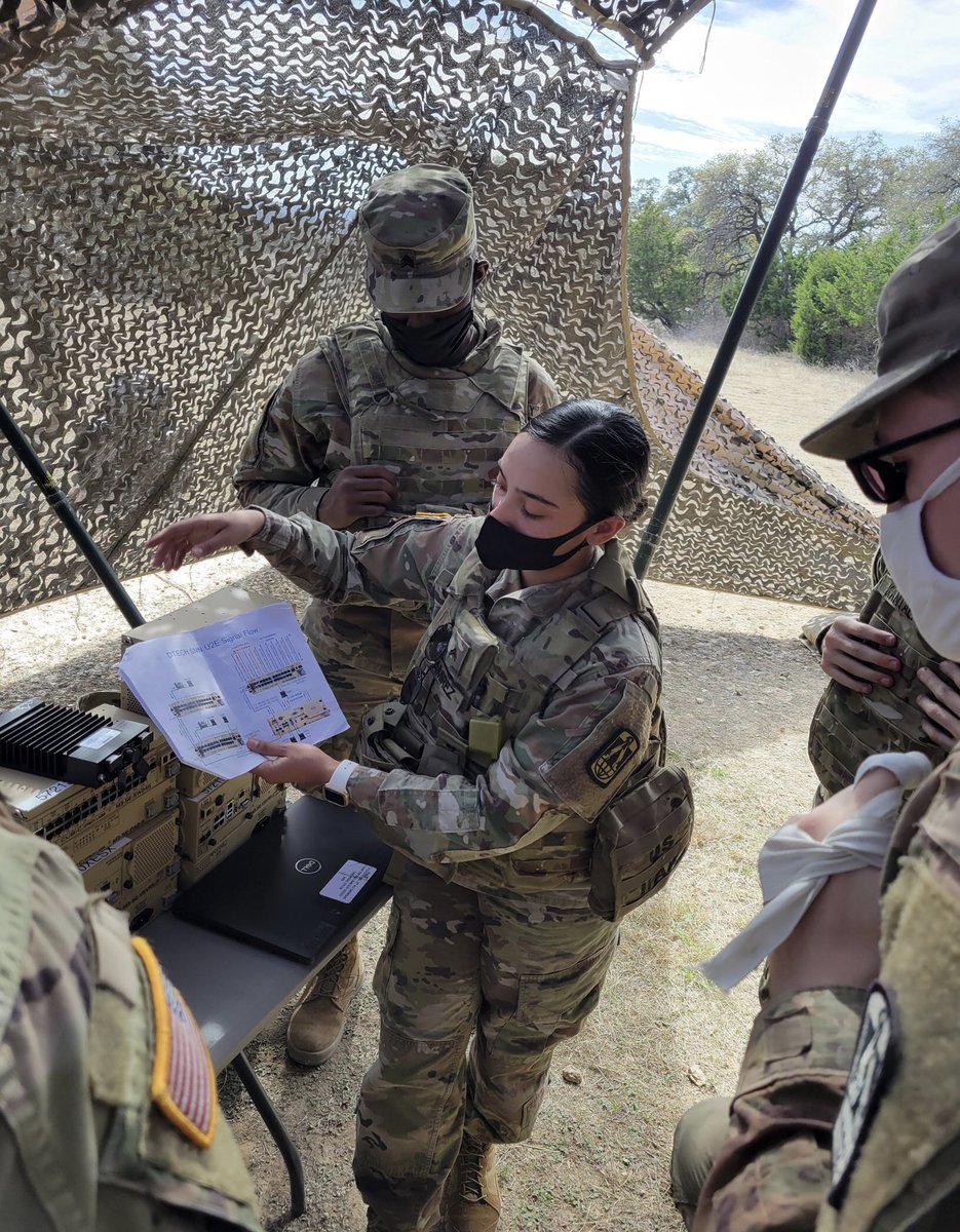 11thCSB's tweet photo. Our #ThunderbirdOfTheWeek is Sgt Bryana Ramirez, A Co 57th ESB-E

Ramirez serves as a Team Chief and consistently demonstrates the characteristics of a natural-born, effective leader who epitomizes the Army’s construct of Be, Know, Do.

#ArmyStrong #LeadFromTheFront #SunNeverSets https://t.co/BWdGVJgBA3