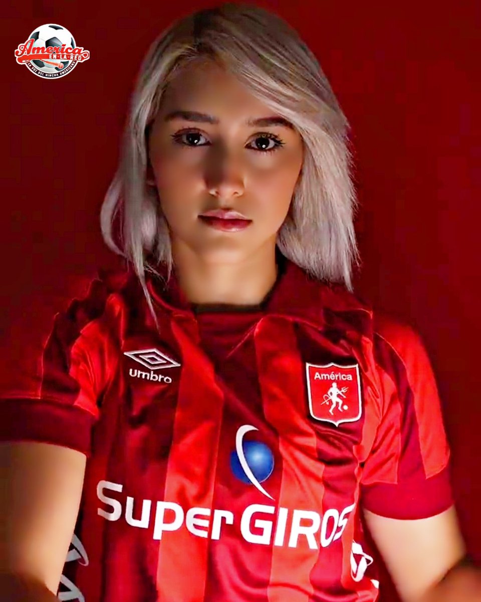 Americaenlared's tweet photo. ⚽♀️¡OFICIAL! Sharon Corrales, guardameta, es nueva jugadora de América de Cali Femenino.

👹🔥 ¡BIENVENIDA! 🇦🇹 https://t.co/F1dOziQrBf