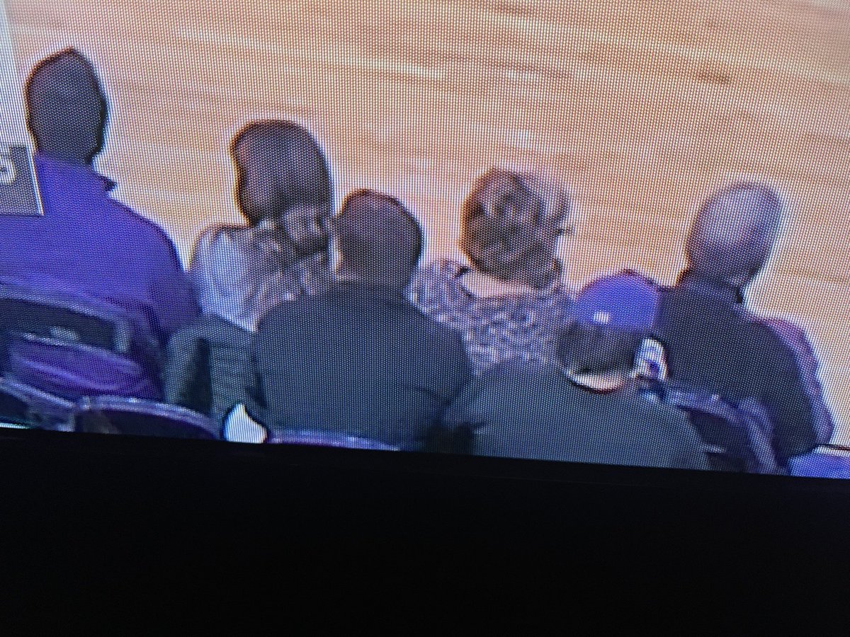 TroyDreyfus's tweet image. #SecondRow #ObstructedView #NotReallyCourtside #BaitAndSwitch 
@tweetingclip @ChanPR927 @PR927FM