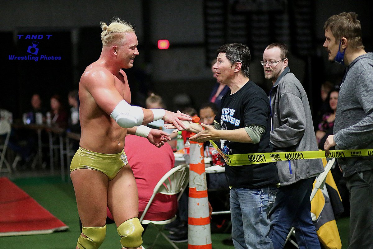 TandTWrestPhoto's tweet photo. The golden boy!! @ClearLikeWater1 https://t.co/iLO3IfYbYh