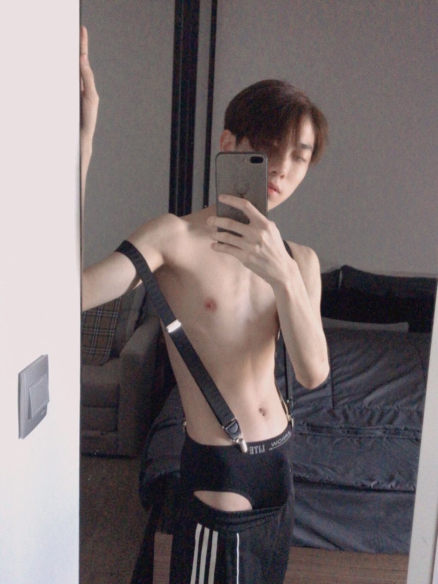 pravarittt's tweet photo. แนวนี้ชอบกันไหมค้าบ IG : pravarittt #รีทวิตให้ด้วยนะครับ https://t.co/FfN3yDlSTE