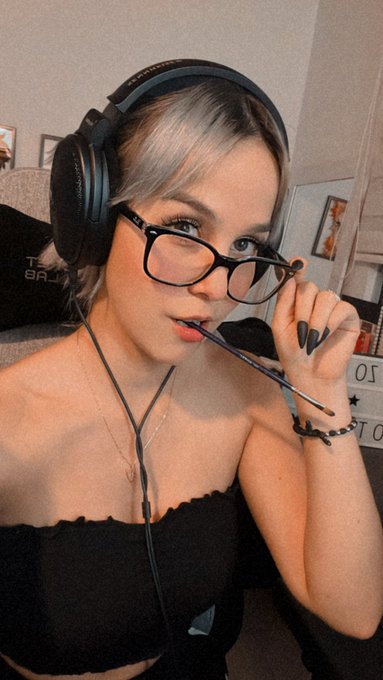 Watch Vita Celestine's leaked NSFW photo on TwXstars