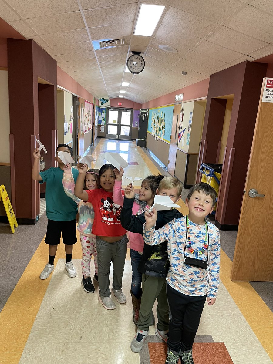 MillerSciSpdway's tweet photo. Today we hung out with #JazzyJet and had a BLAST learning about aerodynamics! @Quirkles #STEMifyYourLifeKISD #KISDBEST #TallyBEST https://t.co/7A24SZPM6u
