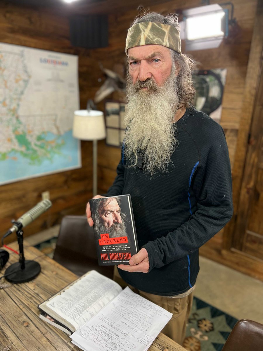 DuckCommanderPR's tweet image. Canceling others is what we do when we&apos;re ignorant of God’s love. I want the world to know that God’s love is so steadfast it never ceases.

I&apos;m about to go live on @talkshoplive — the only place to pre-order signed copies of my new book, Uncanceled. talkshop.live/watch/fK2YE3Zw…
