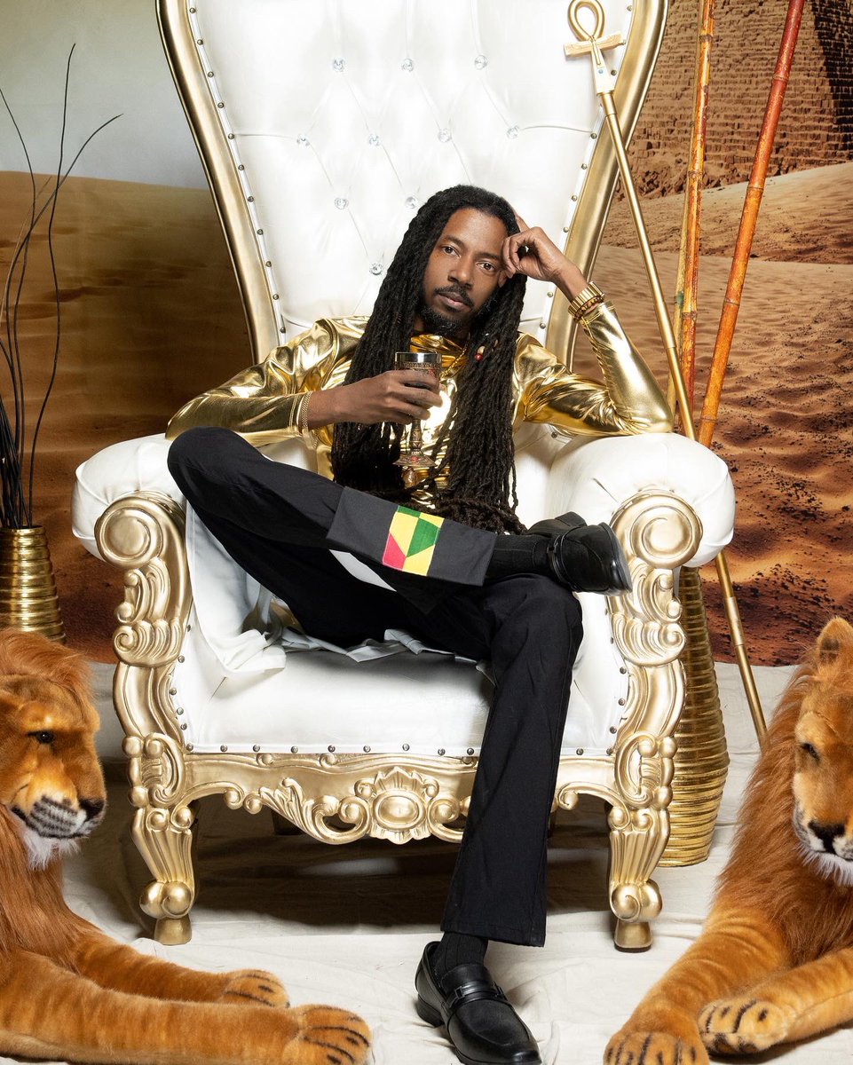 _StillGoing's tweet image. Bday king