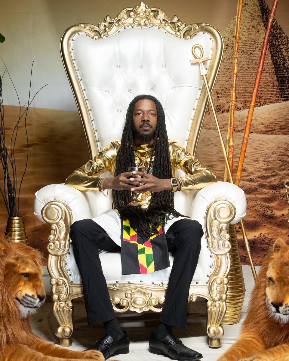 _StillGoing's tweet image. Bday king