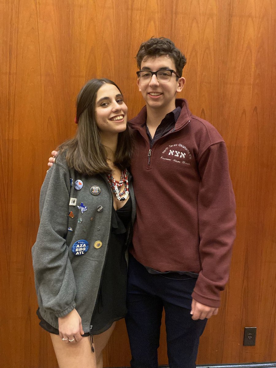 Katie & Drew tweet media