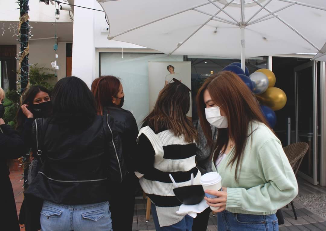 AceKaiMexico's tweet photo. [EVENTO] 220115 –
KAI-FÉ MONTERREY 👑🐻

📸 Agradecimiento especial a Mala Kaffe por prestarnos el establecimiento y brindarnos una excelente atención. 

#KAI #카이 #엑소카이 #Peaches #KAI_Peaches #KAIFE_MTY @kaifeglobal @StationKAI https://t.co/sNHNtgQrsI