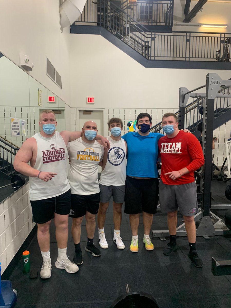 Lil study sesh @ the gac earlier ☝️💪💪💪☝️ <a href="/UrClimb/">TheClimb_UR</a>