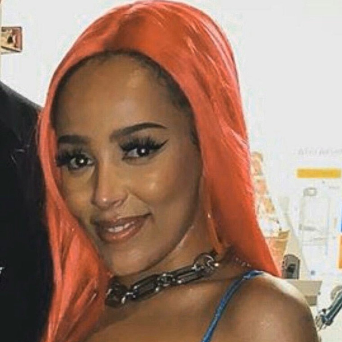 Psfromstatefarm's tweet photo. @DojaCat Anyways https://t.co/ywLH3nWKJ8