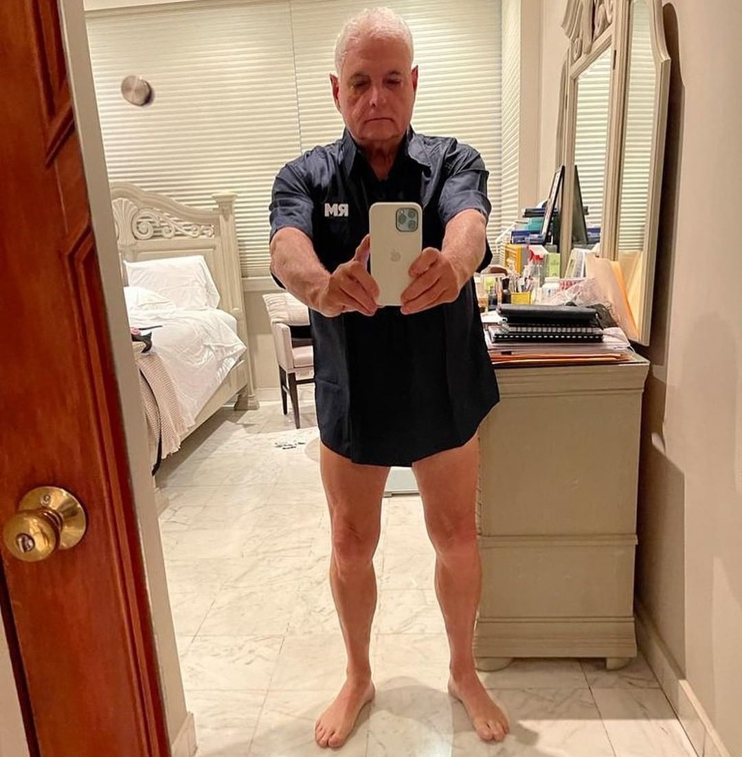 imorfeoo's tweet photo. POV: eras hetero https://t.co/FHPqIm4U32