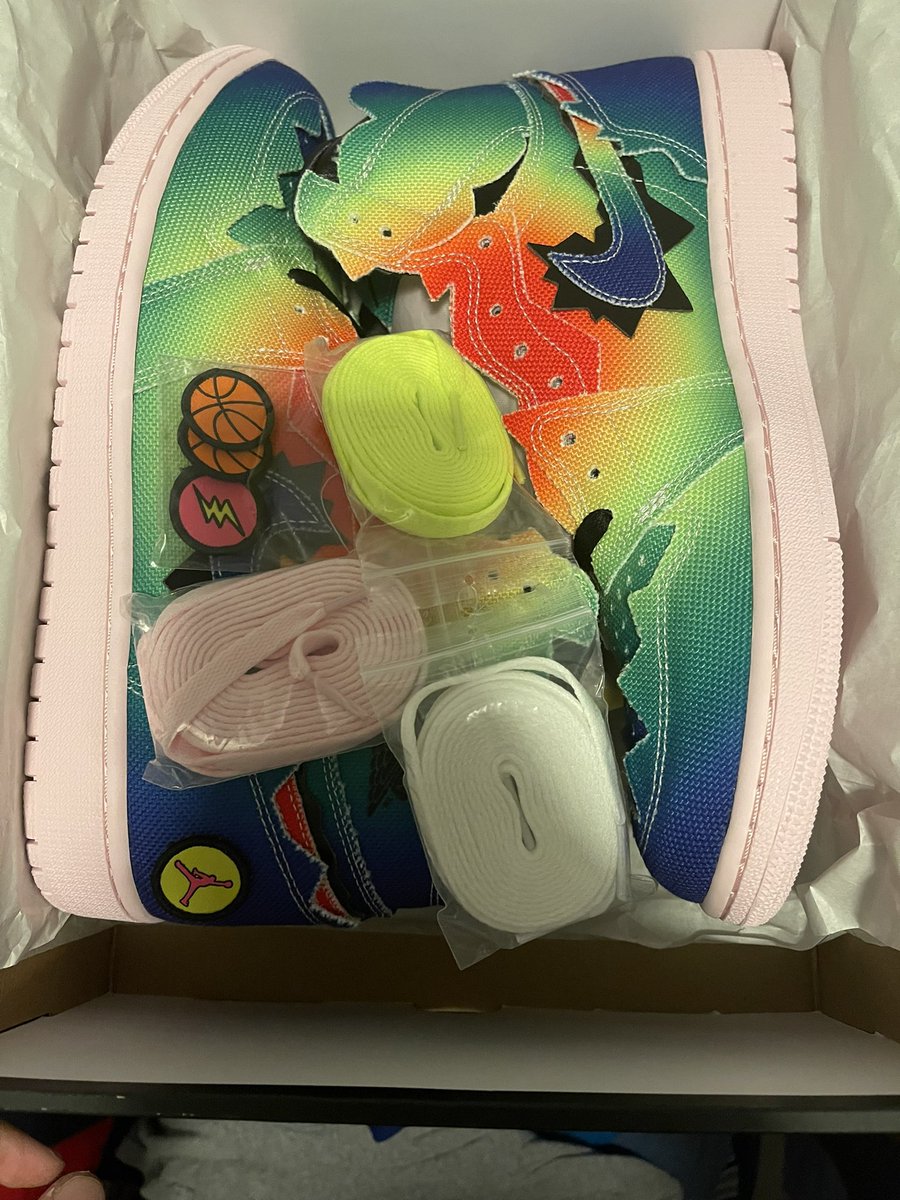 liziswaydope's tweet photo. @RetailTuesday DS Sz 12.5 $600 shipped https://t.co/KVhyM46oUx