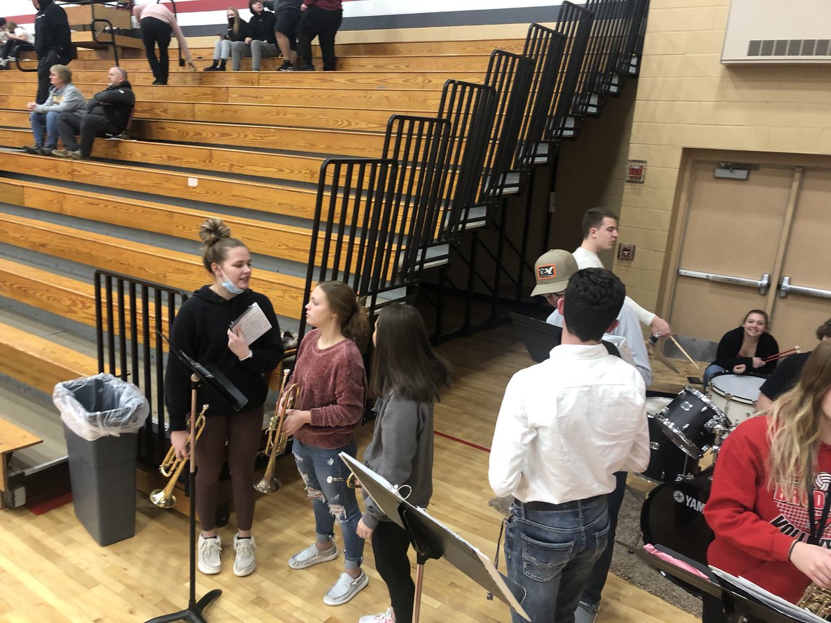 BrodheadBand's tweet photo. Great work tonight BHS pep band…thanks for your hard work https://t.co/x2baQT3Ap0