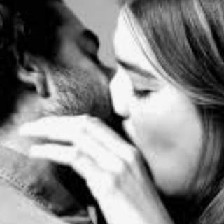 ecalixto's tweet photo. Abrazar y dar un BESO reduce significativamente los niveles de la hormona del estrés: cortisol. 
La oxitocina de un beso, un mensaje o un abrazo NO cambia la realidad, pero TRANQUILIZA y mejora el estado de ÁNIMO.

#NeuroTuit https://t.co/qvoRWRgPpV