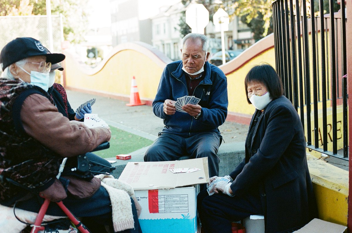 chrystalirene_'s tweet photo. Chinatown, Oakland on 35mm https://t.co/sUQCrxgwCR