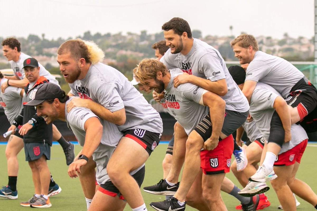 California Legion tweet media