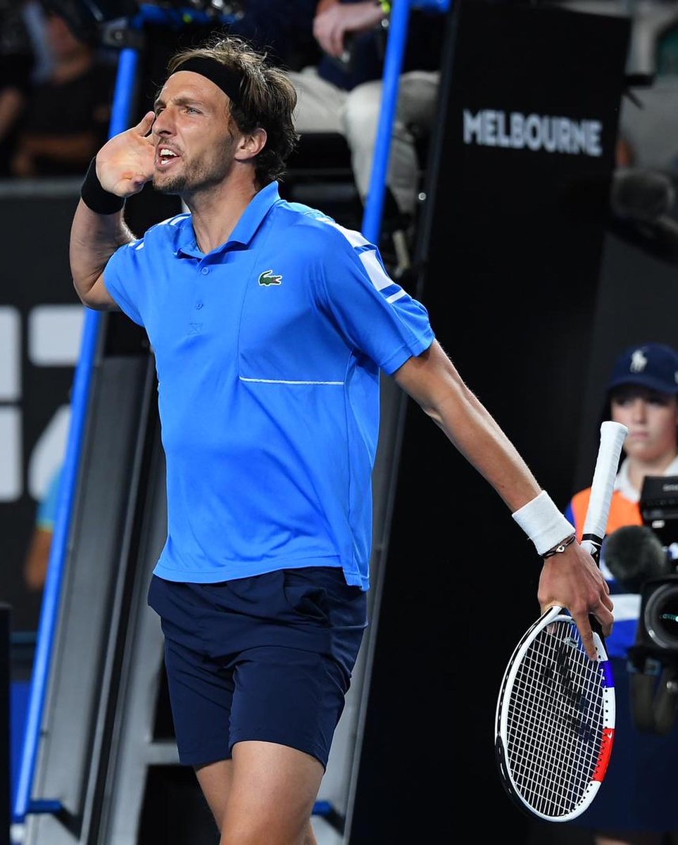 arthurrinder's tweet photo. Beat an Aussie in Melbourne at the @AustralianOpen ✅ #LovelyCrowd #LetMeHearYouNow #🤫  
#ToutDonner💪🏼 #AusOpen 

📸 Antoine Couvercelle https://t.co/yU3AQEsSBt