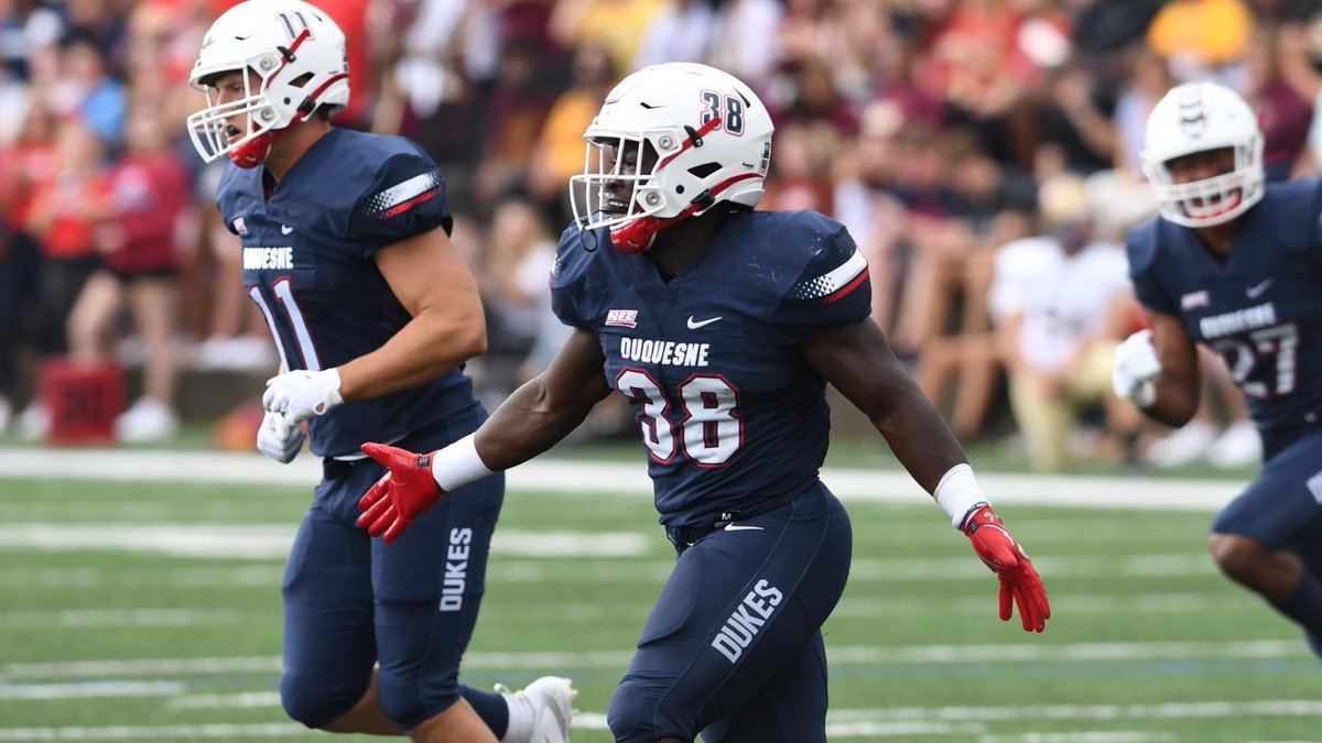 james_mccauley8's tweet photo. Blessed to receive an offer from Duquesne Univeristy! @CoachDoriaDuq @DuqFB @StepinacSports @coachdanhoff_ @ClarkeSports @Coachlanese13 https://t.co/99fFagyXEV