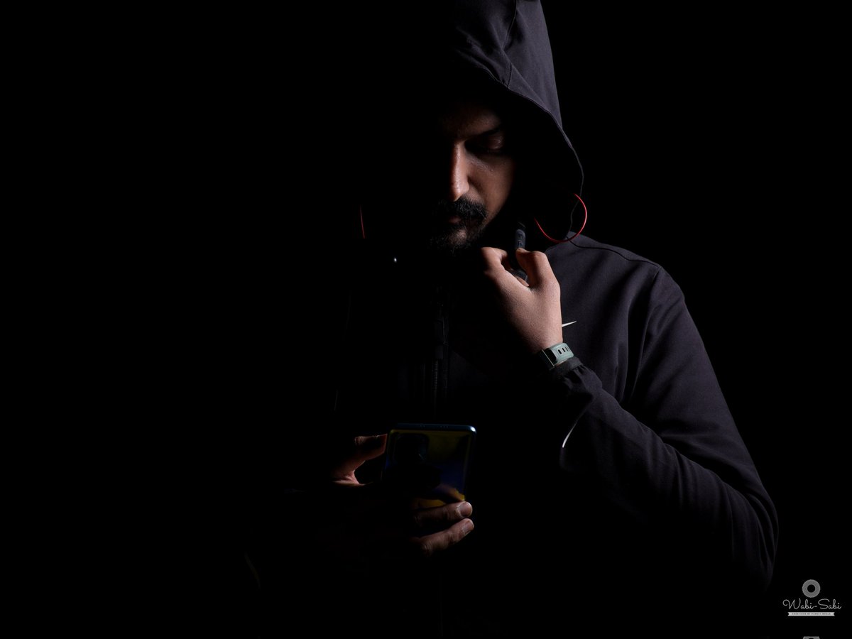 BholaPuneet's tweet photo. All black - 1 ...
.
.
Shot on @NikonIndia 
Product - @BoultAudio Zcharge neckband 
.
1/125
f-7.1
ISO100
50mm
.
#selfportrait #all #black #red #neckband #one #light #setup #outdoor #shoot #noedit #nofilter https://t.co/aIfJacYA6z