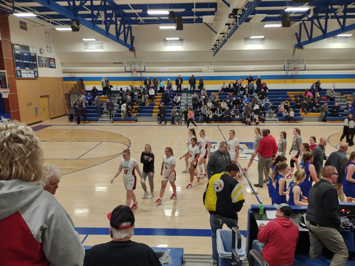 pcraymo's tweet photo. Nice effort by the Eagles tonight against state ranked Minneota. Vikings 58 LQPV 52 final. #klqp https://t.co/77NafYGkIc