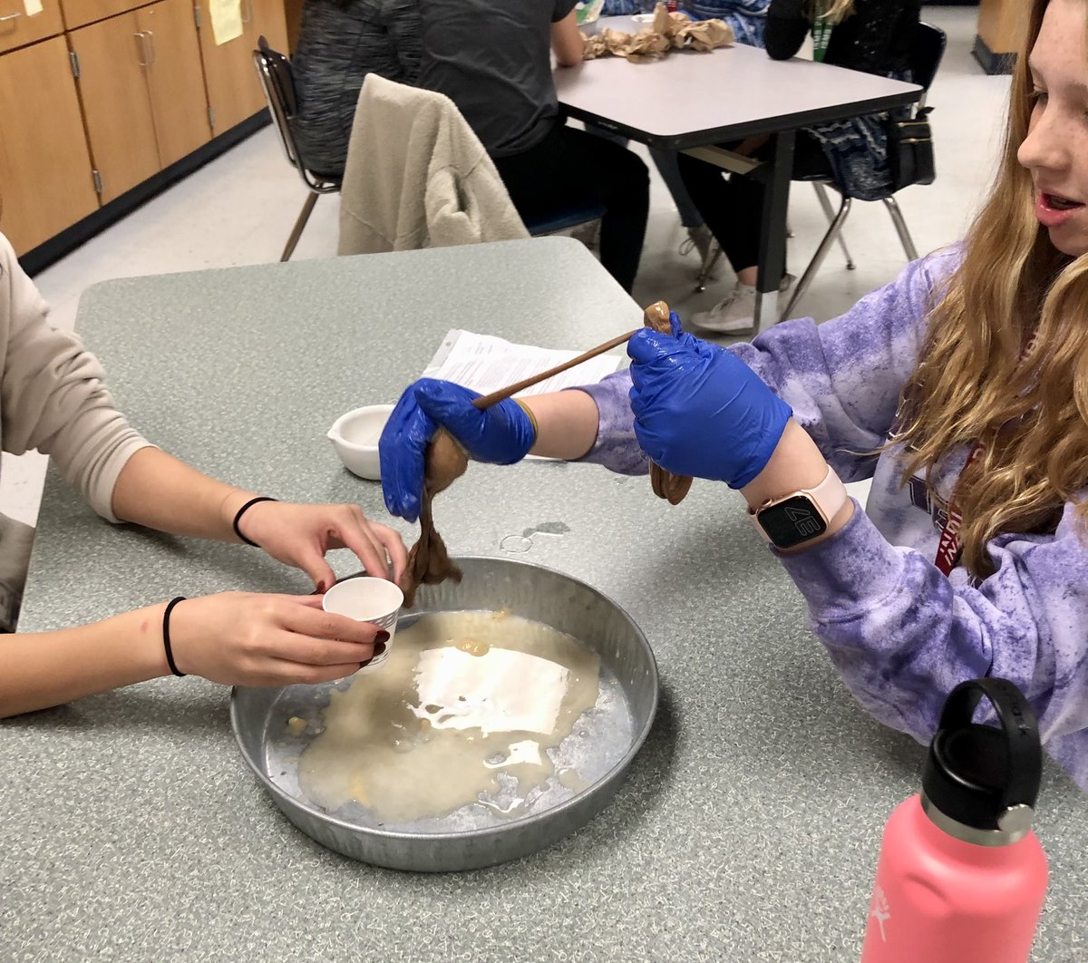 dfjonesMitchell's tweet photo. @IndianSpringsMS @KISD_Science 7th Science explores digestion through the Digestive Simulation Labโฆakaโฆthe Poop Lab. #KISDLabStar https://t.co/auZ7tagkc2