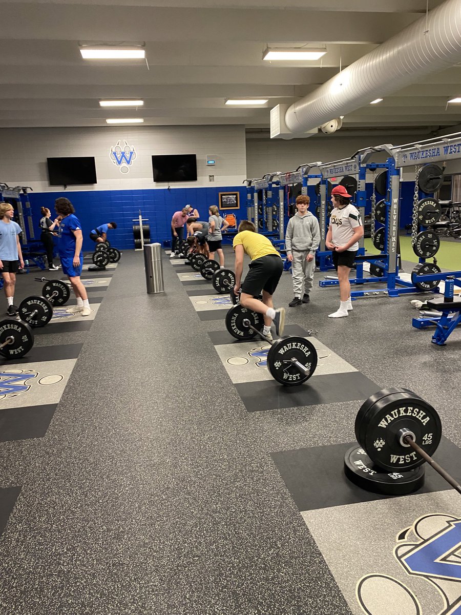 LaxWaukesha's tweet photo. BLAX-Max effort Lower Body Day https://t.co/VJTNQTTad4