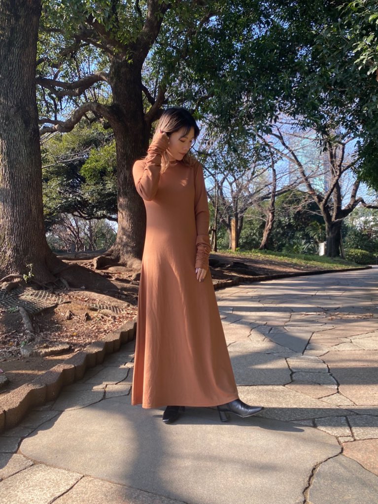olnenue's tweet photo. 【本日19：00新作発売開始✨】

OLNE NUE SS Collectionが本日から受注販売開始です！
受注販売期間は1/29(土)まで🙌
お買い逃しないようご利用下さい🌿

お問い合わせ多数のワンピース…🤤
適度の肌見せが春にぴったり🌼
スタッフも着てます♡

https://t.co/aplgi0BbPZ

#OLNENUE 
#オルネヌー https://t.co/PTf3jsQWc4