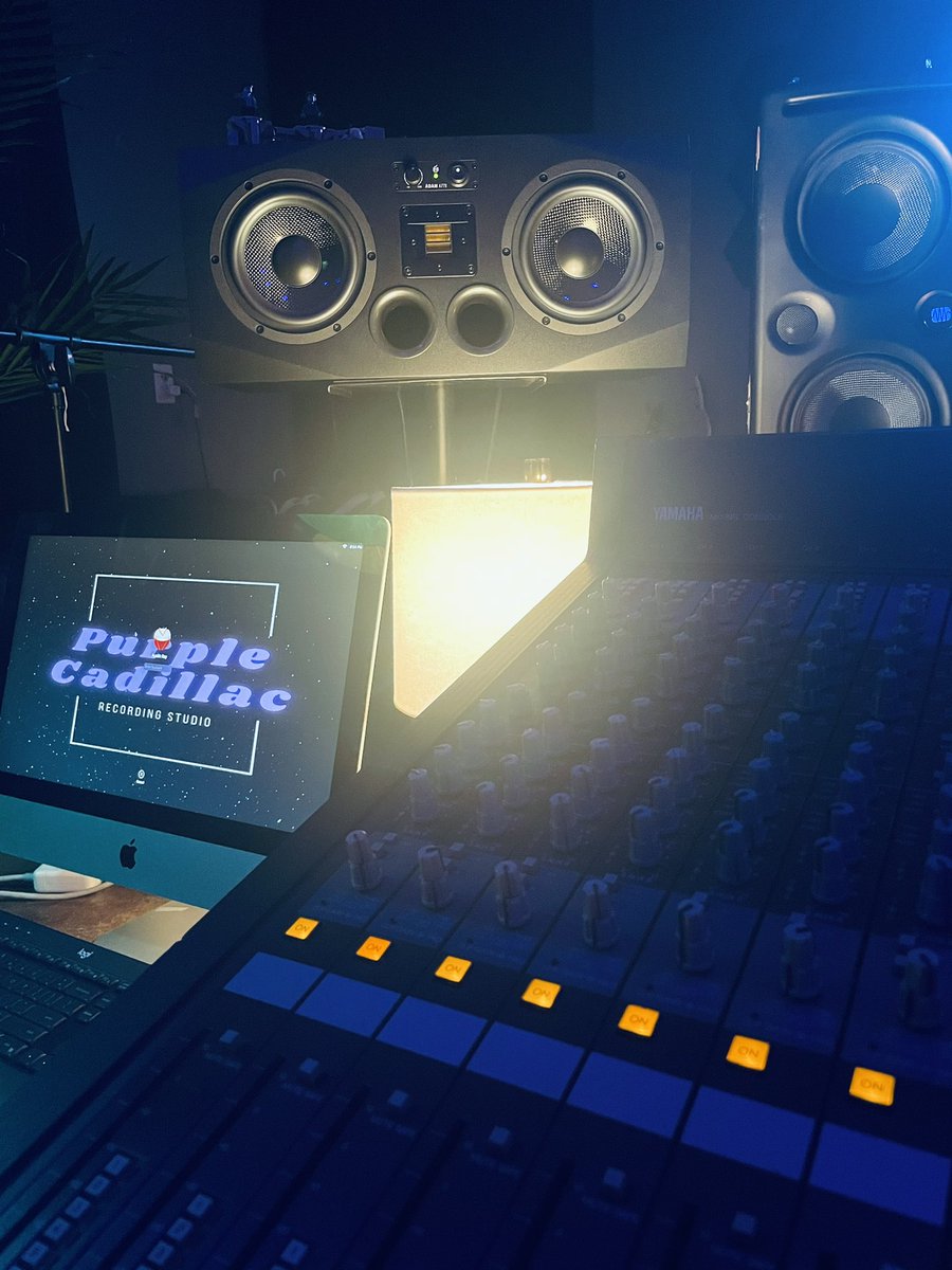 a_rayMixedIt tweet picture