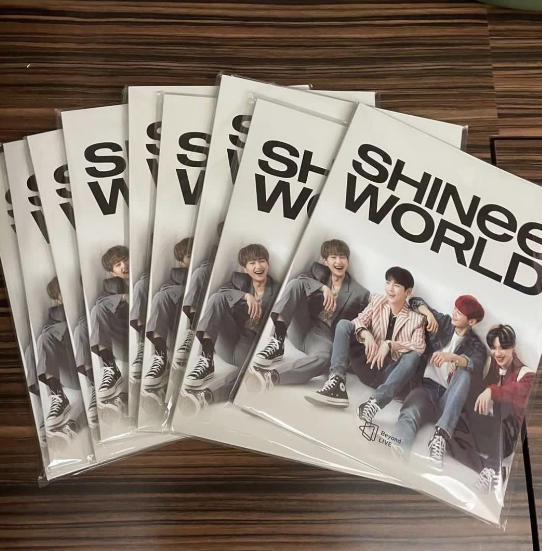 JongKeyLand's tweet photo. [INSTOCKS]

SHINee Beyond Live Brochure SGD25
(no photocard) 

Atlantis Photocard Set SGD16 
- Onew x1
- Key x1
- Minho x2

We ship overseas too! Do drop us a DM if you are interested ^^ https://t.co/14ThKdxyPy