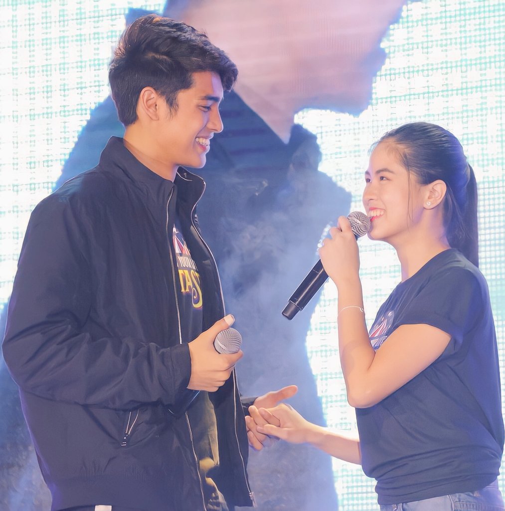 donskisk's tweet photo. Since we're tweeting about DonKiss again, reply or qrt with your:
favorite edited dk photo
favorite dk ganap
favorite titig ni d kay k photo
and of course, your most favorite dk photo

here's mine
(and don't forget the default tags!)

✨DonKiss Family✨
#DonKiss | #DonKissFam https://t.co/2zvIEzl66g