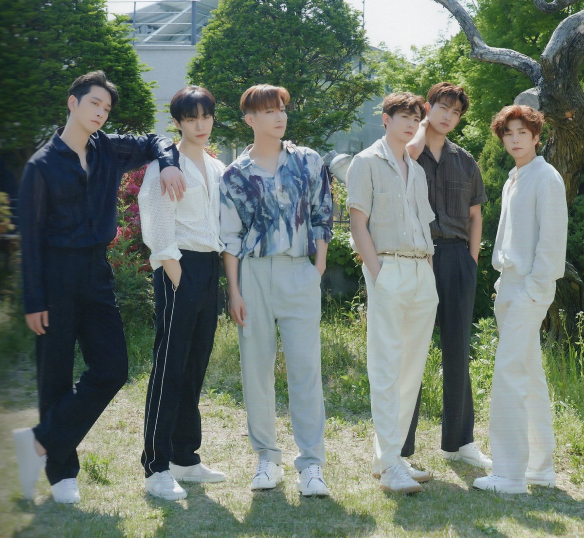 BinguBinguTaec's tweet photo. ๐โค๏ธ๐๐๐๐
๐ท The Hottest Origin: MUST
Light Version Jacket Making
Will add scans to the thread when Iโm free ๐
#2PM #TheHottestOrigin https://t.co/XNKdp43dhF
