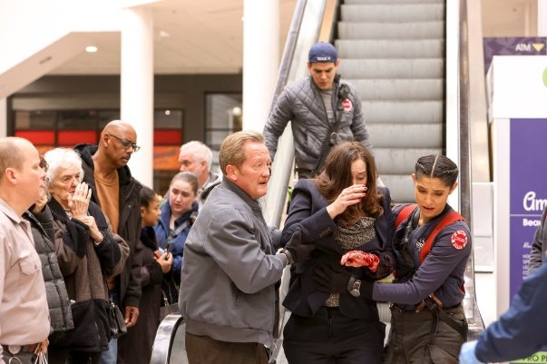 ocbrnews's tweet photo. Promotional photos of 10x12 "Show of Force" - Chicago Fire https://t.co/pyT9rMv9wV