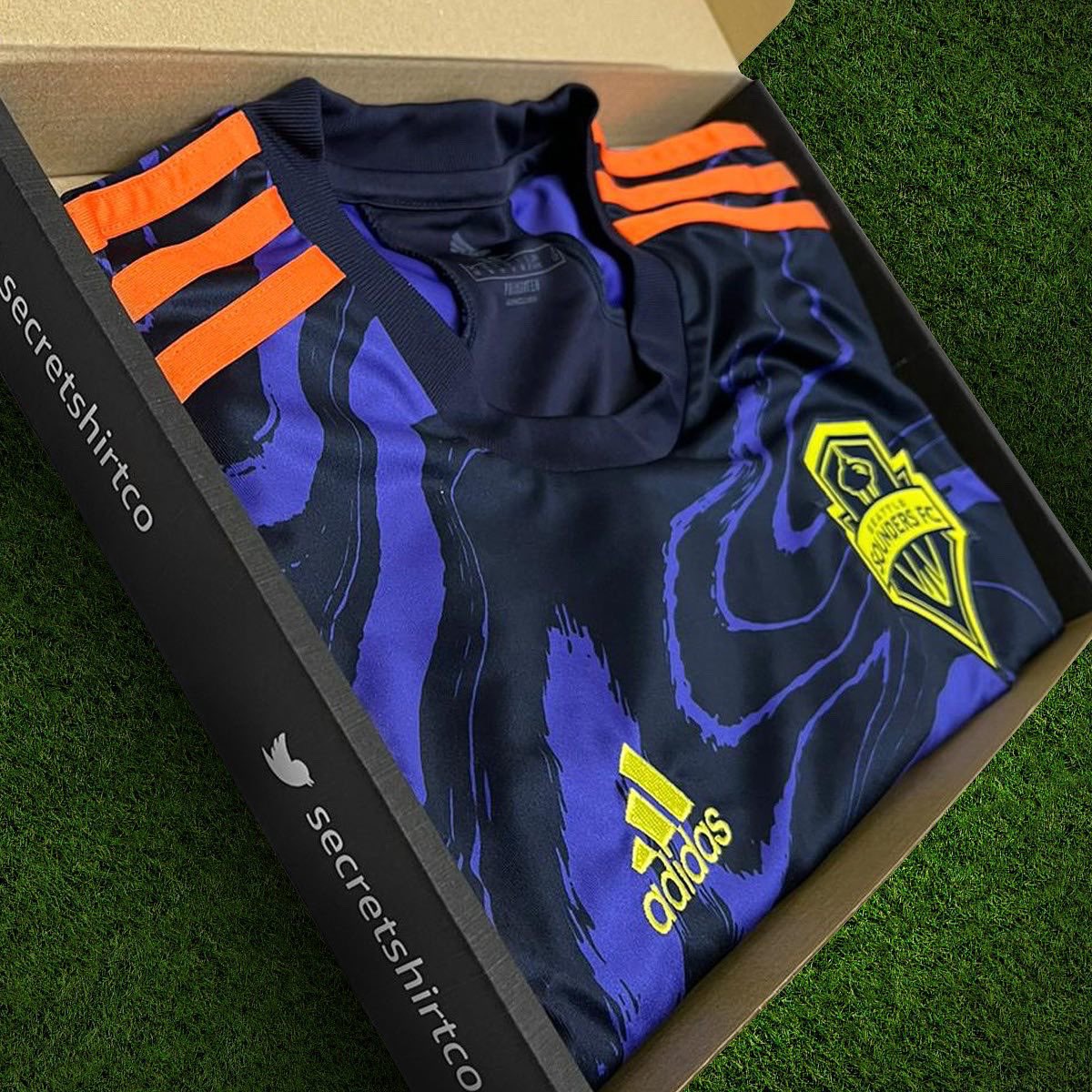 secretshirtco's tweet image. If there is a goal in the second half of the Brentford vs Manchester United game we’ll giveaway a SecretShirt.co box 📦

To enter 👇

🔄 Retweet this tweet
🤝 Follow us

Good luck!