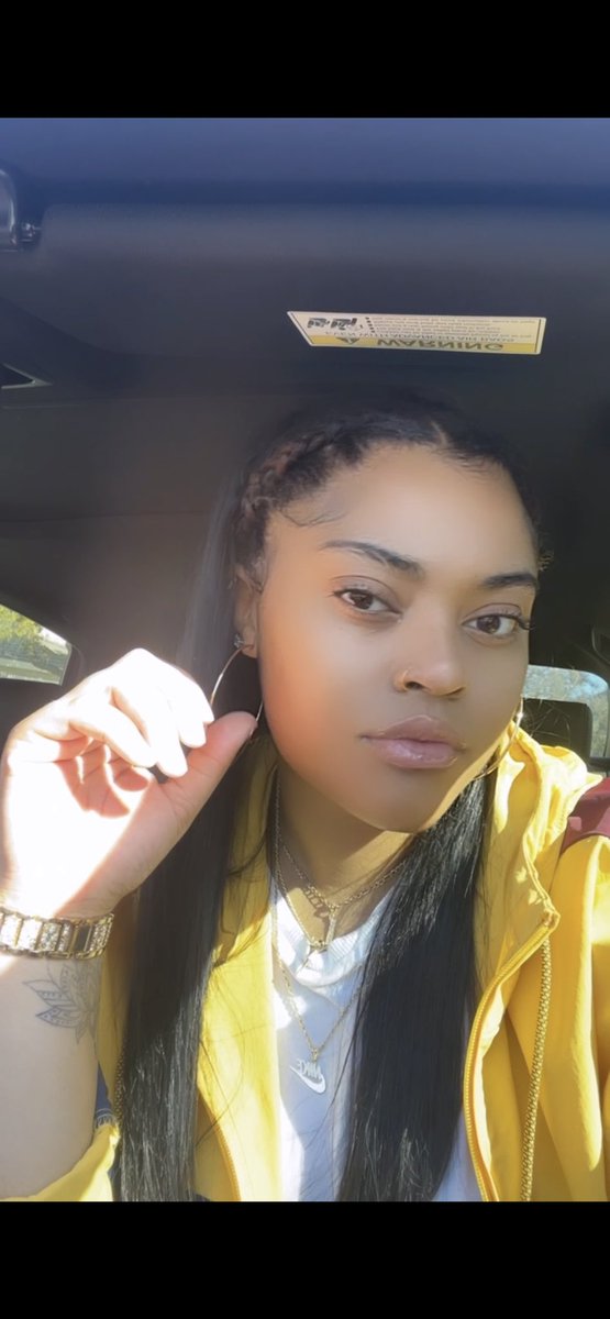 hooper_loni22's tweet photo. Just giving y’all more options for my 
“this her” photo… https://t.co/jCVGHevbj2