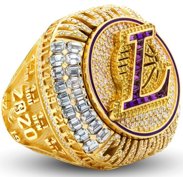 SiddharthMaddi3's tweet photo. LA Lakers. The team that has been seen as one of the greatest teams. Their athleticism, tricks, ideas and skills make the team what they are. They have won multiple championships and will be winning more as time goes by. This right here is their 2020 championship ring. https://t.co/6J9F0BN3Mk