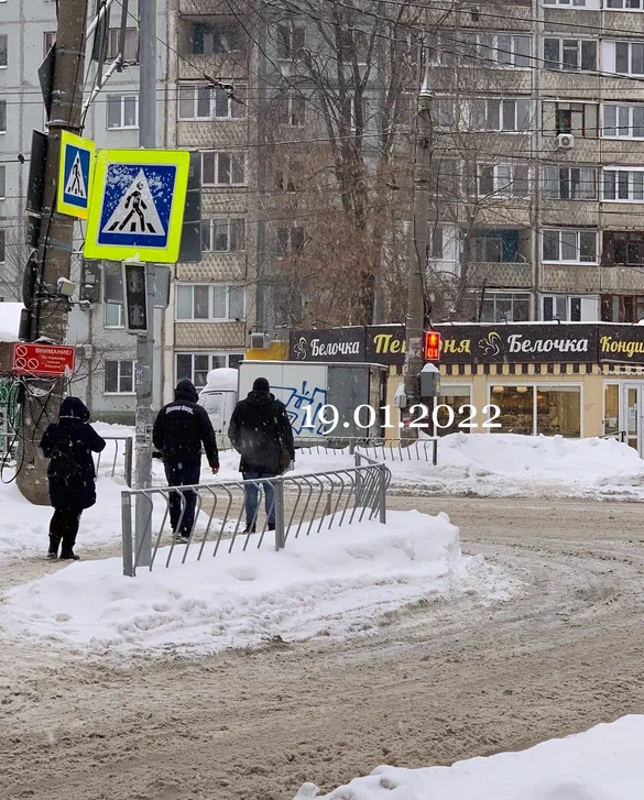 NN73507539's tweet photo. @promadm @Nadezhd47863662 @gibddsamara @D_Azaroff @E_Lapushkina @DepGorHozSamara @SODEDDS @SamMobilePriem 
Всё на своих местах @promadm.
@voronezhskieoz1 @voronezhskie_oz куда смотрят? 
#Самара #Воронежские_озера #Стара_Загора_110 https://t.co/xzEfzbkll6