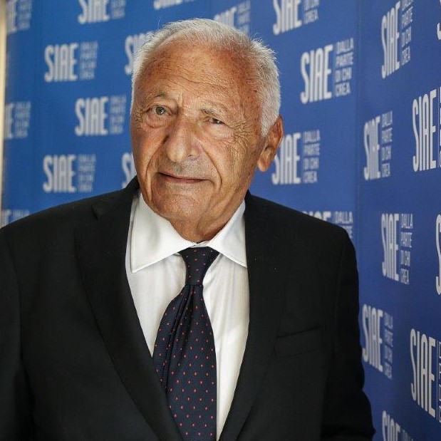 𝗠𝗼𝗴𝗼𝗹 𝗮𝗹 𝗚𝗼𝘃𝗲𝗿𝗻𝗼: 𝗮𝗶𝘂𝘁𝗮𝘁𝗲 𝗶𝗹 𝘀𝗲𝘁𝘁𝗼𝗿𝗲 𝘀𝗽𝗲𝘁𝘁𝗮𝗰𝗼𝗹𝗼, 𝗻𝗼𝗻 𝗽𝗼𝘀𝘀𝗶𝗮𝗺𝗼 𝗽𝗶𝘂̀ 𝗮𝘀𝗽𝗲𝘁𝘁𝗮𝗿𝗲

#SIAE #Mogol #Covid19 #ristori #emergenza #chiusure #spettacolo #ballo #discoteche

assoacep.com/mogol-al-gover…