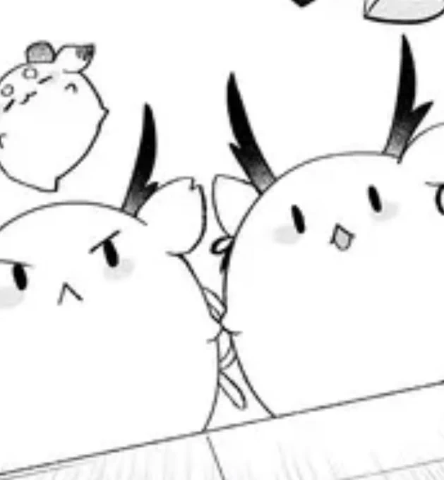 実は手を繋いでます
