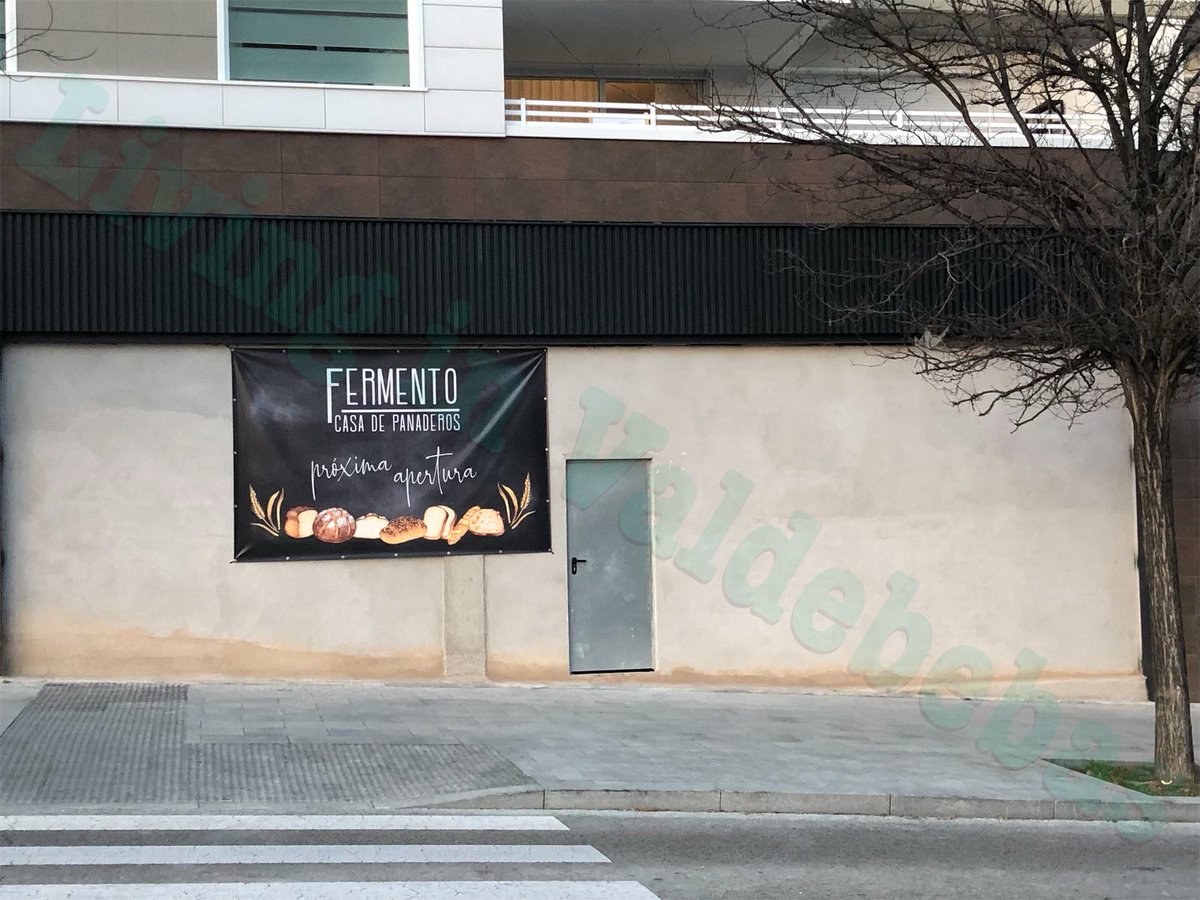 LivingValdbebas's tweet photo. En unas semanas abrirá Fermento en Avd Juan Antonio Samaranch, 78 (junto a Malvón y Domino’s) 🥖🥖panadería/cafetería☕️☕️con un pan de masa madre que se elaborará  en le propio local, no vendrá pre-congelado, si no que un panadero lo elaborará cada día. https://t.co/cmry9Rbhvk