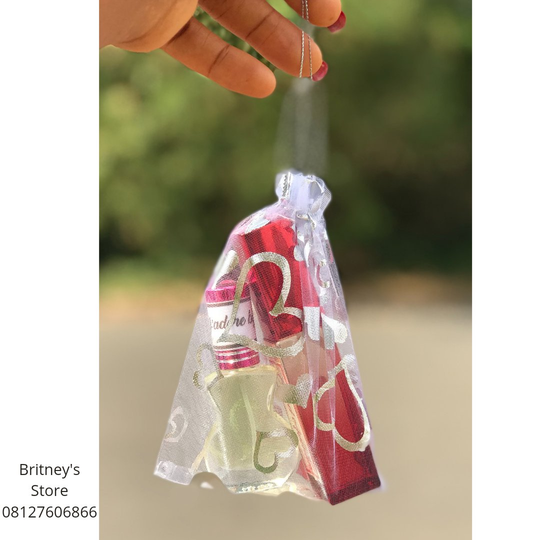 britneywrites2's tweet image. Behind every great man &amp;amp; woman is a closet of comfy tshirts &amp;amp; bottles of sexy scents.

Shop your fine quality tshirts &amp;amp; sweet fragrances in oil perfumes at affordable prices at © Britney's Store.

DM or call 08127606866 or chat via 
wa.me/message/LT46CT…
📍 Enugu/Lagos

Pls RT