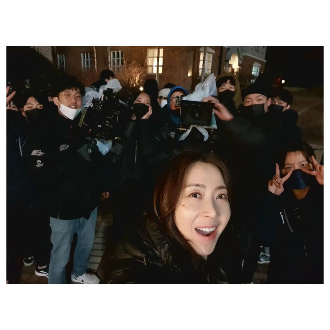mongnoonaa's tweet photo. my cutie meow meow just updated a few hours ago!
Han Seon Joo... annyeong~~
#SongYoonAh #송윤아 #HanSeonJoo
#SWTQHQueenSeonJooRules
#ShowWindowEp16
#ThankYouShowWindow
#ShowWindowTheQueensHouse https://t.co/gaj7NhilZC