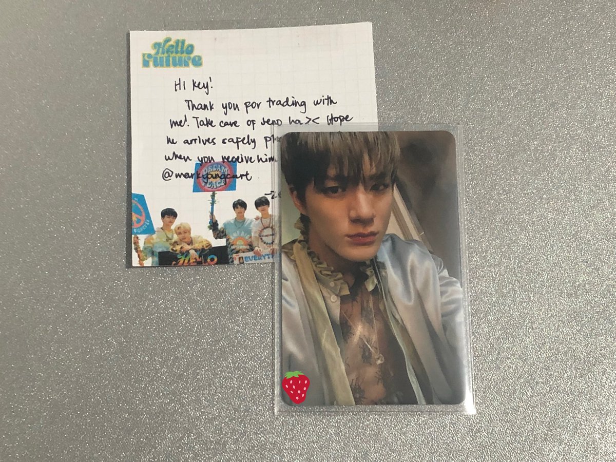 onyourhceah's tweet photo. hello zey !! thank you ulit for trading with me !! lmk once you received mark na rin oki?? heheh THANK YOU SO MUCH ULIT <3
#ZankYo https://t.co/9J2HjX73rL