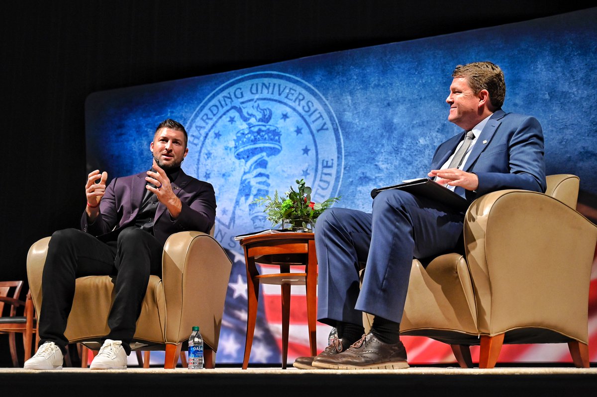 HardingU's tweet image. “While I hope you leave encouraged, I would rather you leave inspired. What 'inspire' means is to fill someone with the urge or ability to do something. I’d rather be someone who does something than someone who feels something.” —@TimTebow