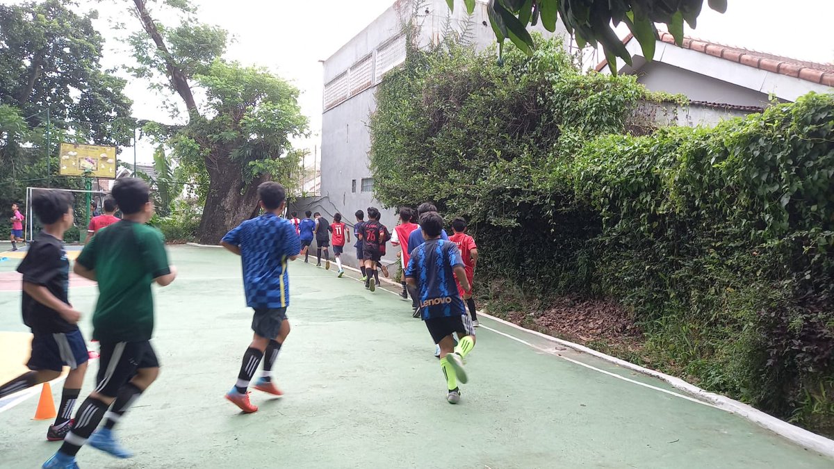 Kegiatan ekstrakurikuler sebagai wadah pengembangan potensi peserta didik, dapat memberikan dampak positif dalam penguatan pendidikan karakter. 

Tweeps..  Alhamdulillah kegiatan ekskul sdh bisa dilaksanakan kembali. Sudahkah kalian mendaftarkan diri?