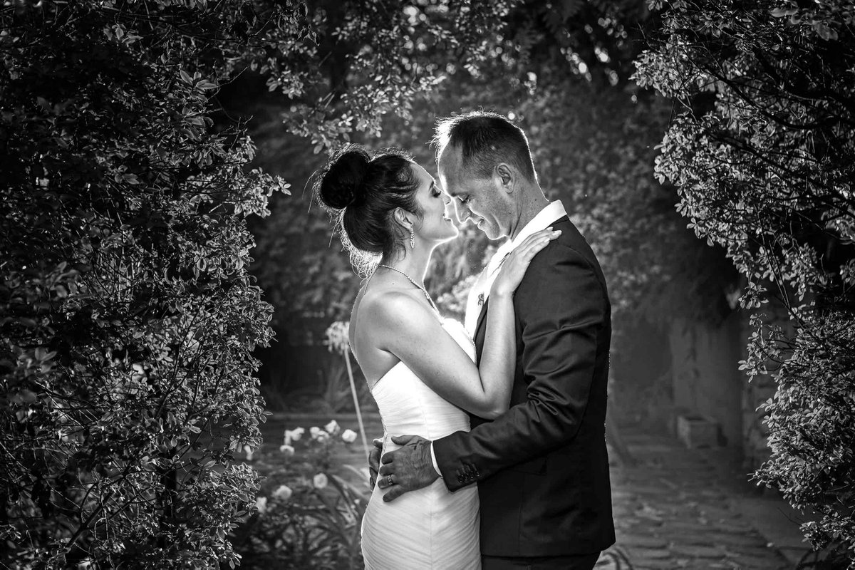 What a way to start 2022 with an amazing wedding at Tres Jolie Wedding Venue in Muldersdrift Johannesburg
darrellfraser.com/tres-jolie-mul…
#wedding #photographer #bridetobe #engaged #WEDDINGPHOTOGRAPHY