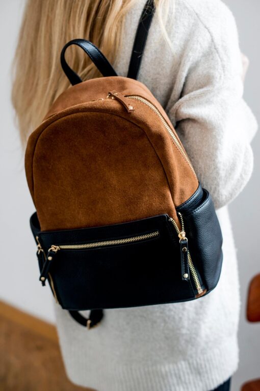 adnanlederwaren's tweet image. Francisca Back Pack Women

Buy it now: bit.ly/3AqvSVz
Email now: info@adnanlederwaren.nl

#adnanlederwaren #BackPackWomen #Leatherbags #LadiesBags #Netherlands
