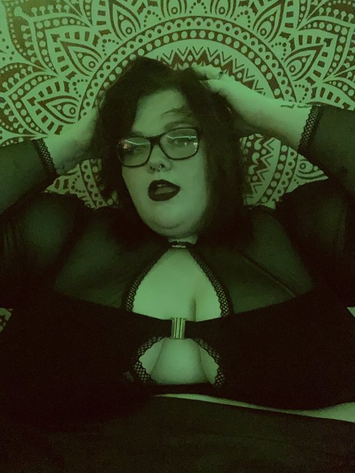 Hey cutie ☺️   Wanna chat?   #nsfwtwt #femdom #femdomme #findom #bbw #ssbbw https://t.co/kM8pF84kMY<a href="/tag/nsfwtwt"class="tags">#nsfwtwt</a><a href="/tag/femdom"class="tags">#femdom</a><a href="/tag/bbw"class="tags"><span>#bbw</span></a><a href="/tag/findom"class="tags"><span>#findom</span></a><a href="/tag/ssbbw"class="tags"><span>#ssbbw</span></a><a href="/tag/femdomme"class="tags"><span>#femdomme</span></a>
