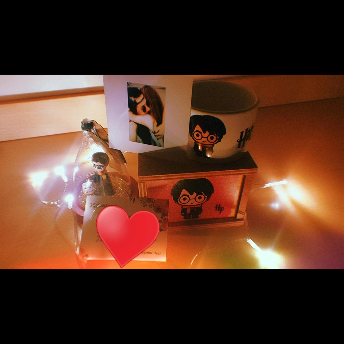 koumpra18's tweet photo. aldığım en güzel doğum günü hediyesi. 🪄♥️
#alwayspotterhead #harrypotter
beni benden iyi bildiğin için minnettarım güzelim, @acarraysenur 🥰 https://t.co/WMsdYLz7BQ