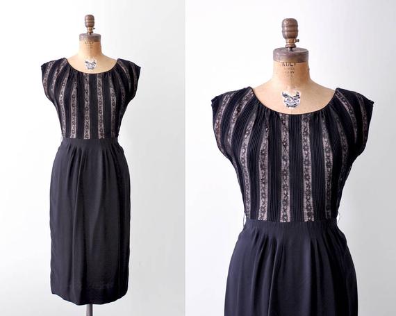 heirloomen's tweet photo. 50's striped illusion dress. lace. 1950 cocktail dress. rayon. m. by heirloomen https://t.co/BQSuopZ8p3 https://t.co/0DvU6lZYMw