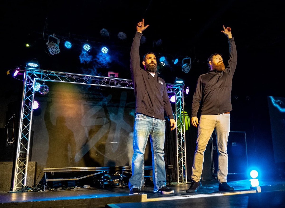 theMattLynch423's tweet photo. Well we’re back after a 1 year absence. I’m guessing no one missed us…. Well besides the @SHonorWrestling fans who absolutely blew the roof off of The Action building… see ya next month Canton, Ga! @garylamb can’t ignore the buzz… See ya 2/4… invited or not 🤔 #MobUp #WeBack https://t.co/xNffCD7mrG